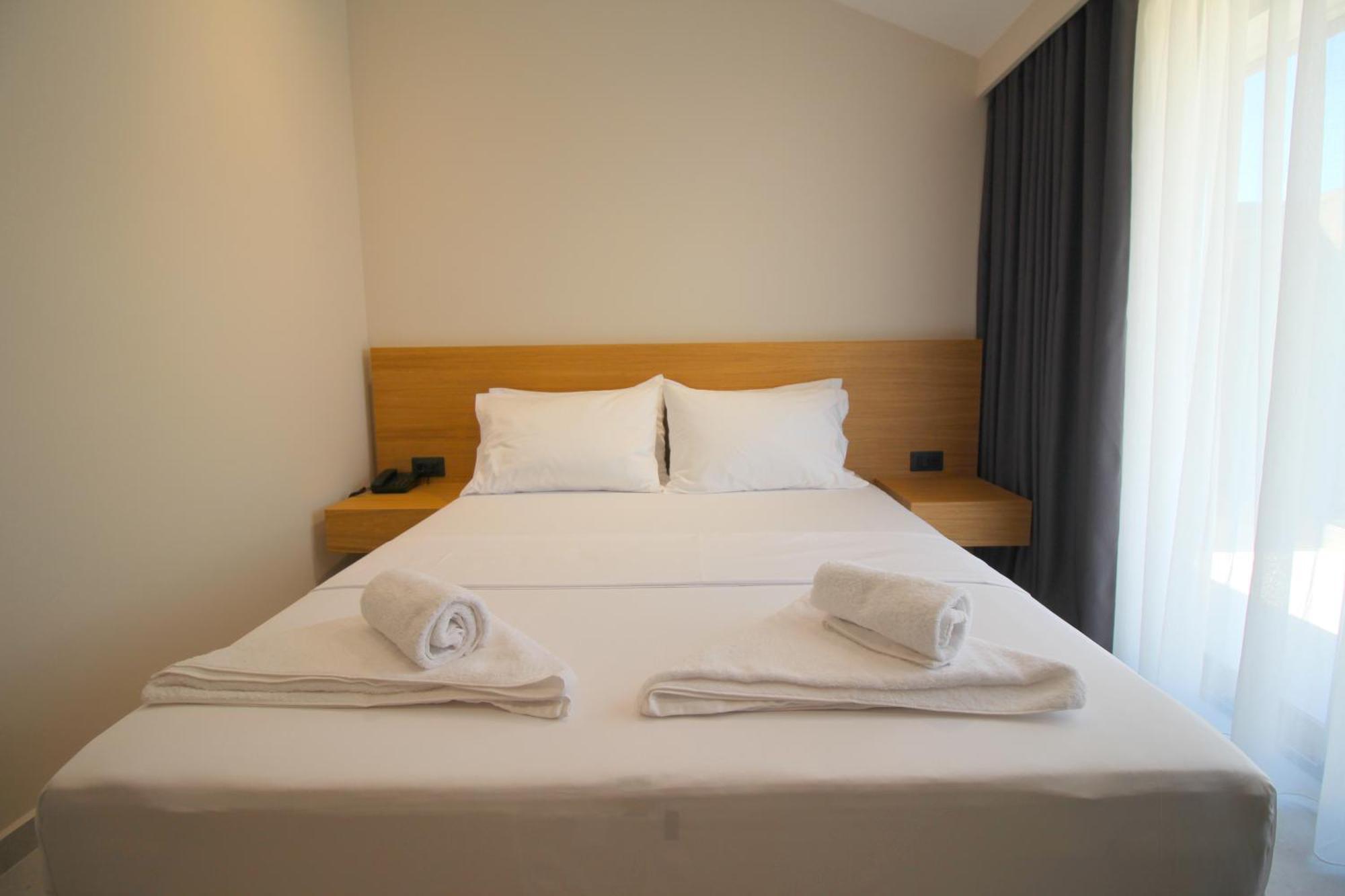 Niklas Boutique Hotel Sarandë 外观 照片
