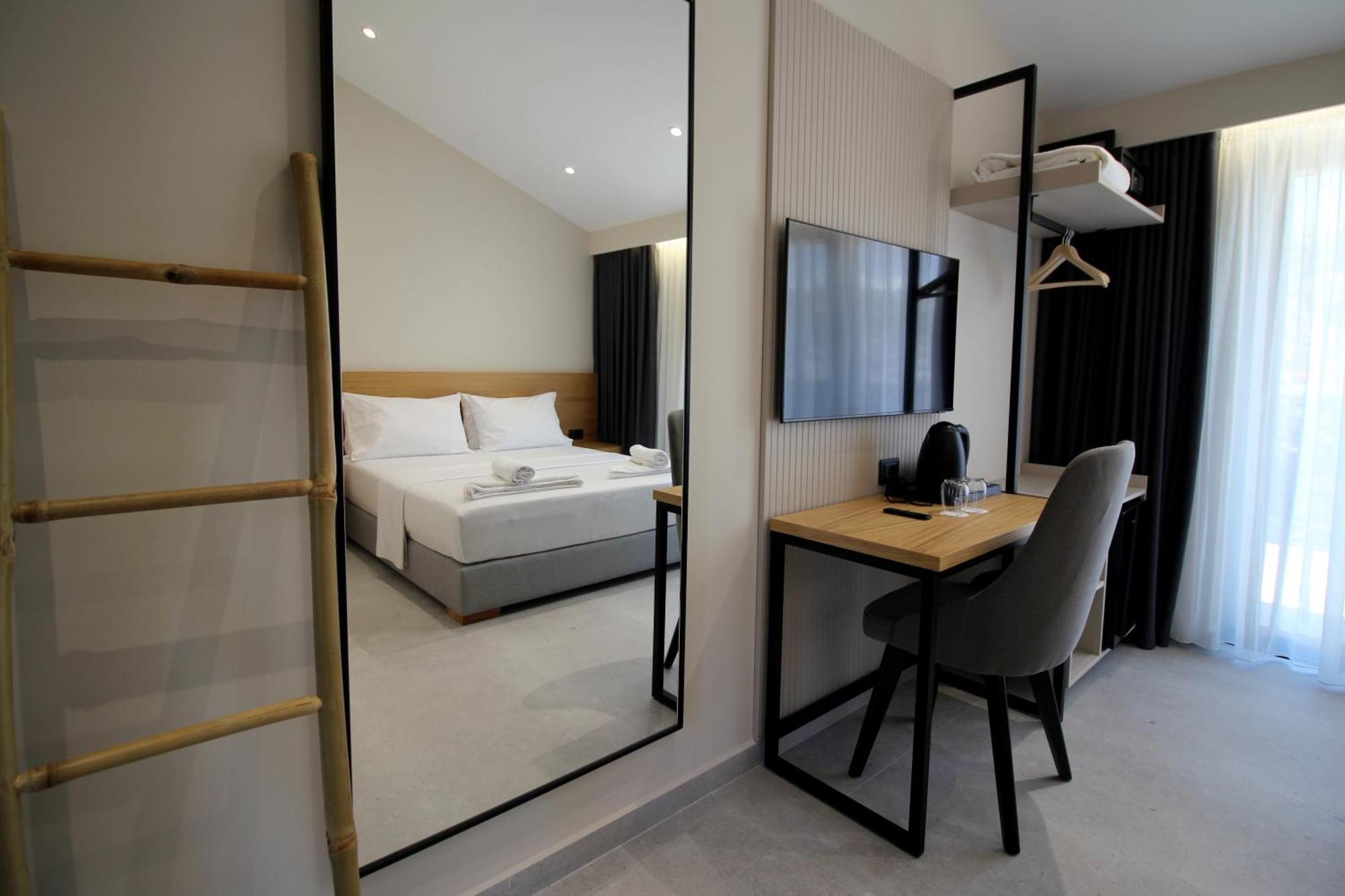Niklas Boutique Hotel Sarandë 外观 照片