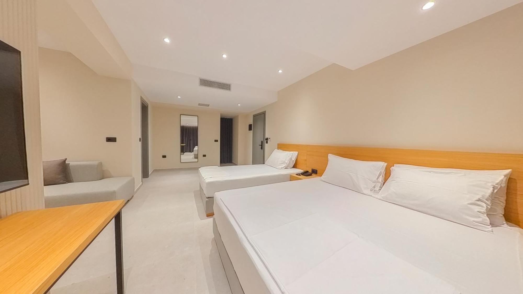 Niklas Boutique Hotel Sarandë 外观 照片